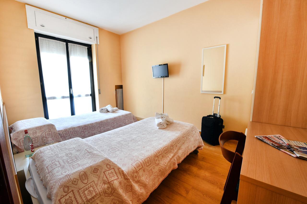 דומודוסולה Hotel Motel Europa מראה חיצוני תמונה
